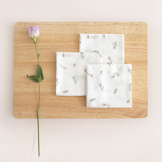 Bamboo Signature Baby Embossed Hankie(flower buds)_5pcs