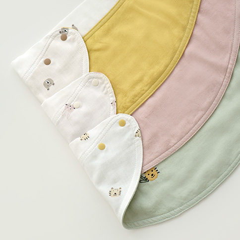 Bamboo Animal Reversible Bandana Bib