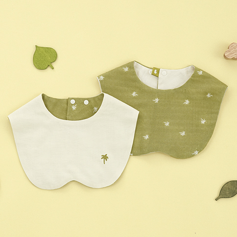 Bamboo Jungle Reversible Fashion Bib(Cape Style)