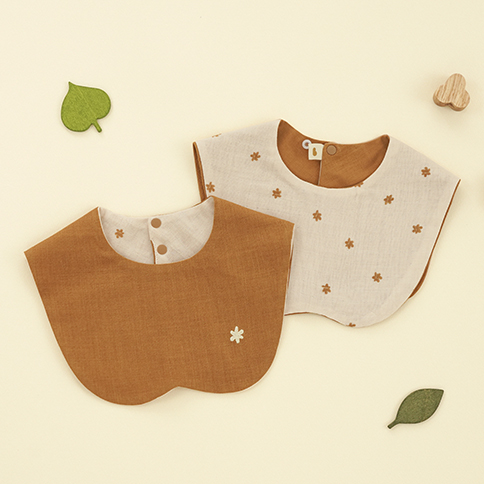 Bamboo Jungle Reversible Fashion Bib(Cape Style)