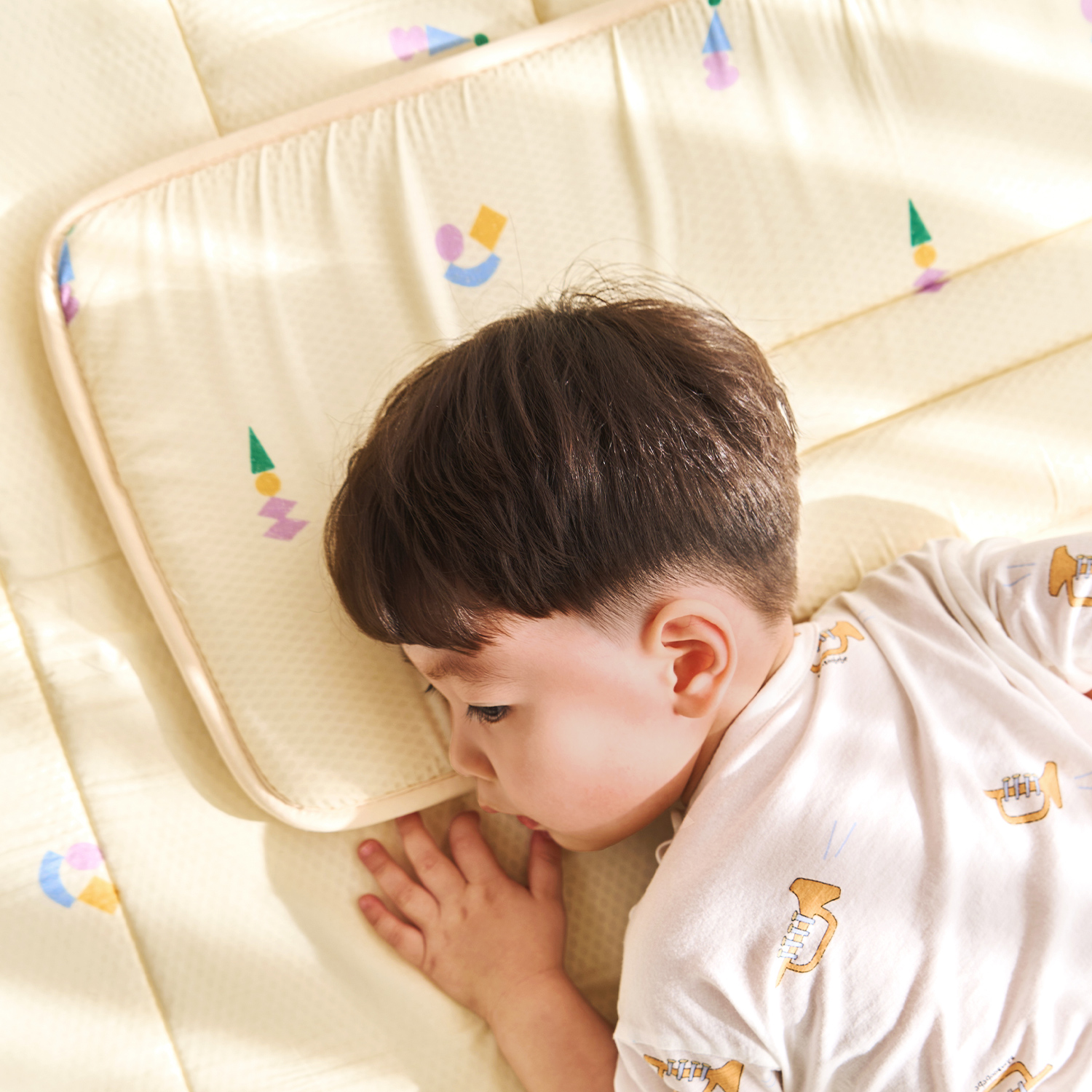 Modal Circus Reversible Cooling Long Pillow (30x70cm)