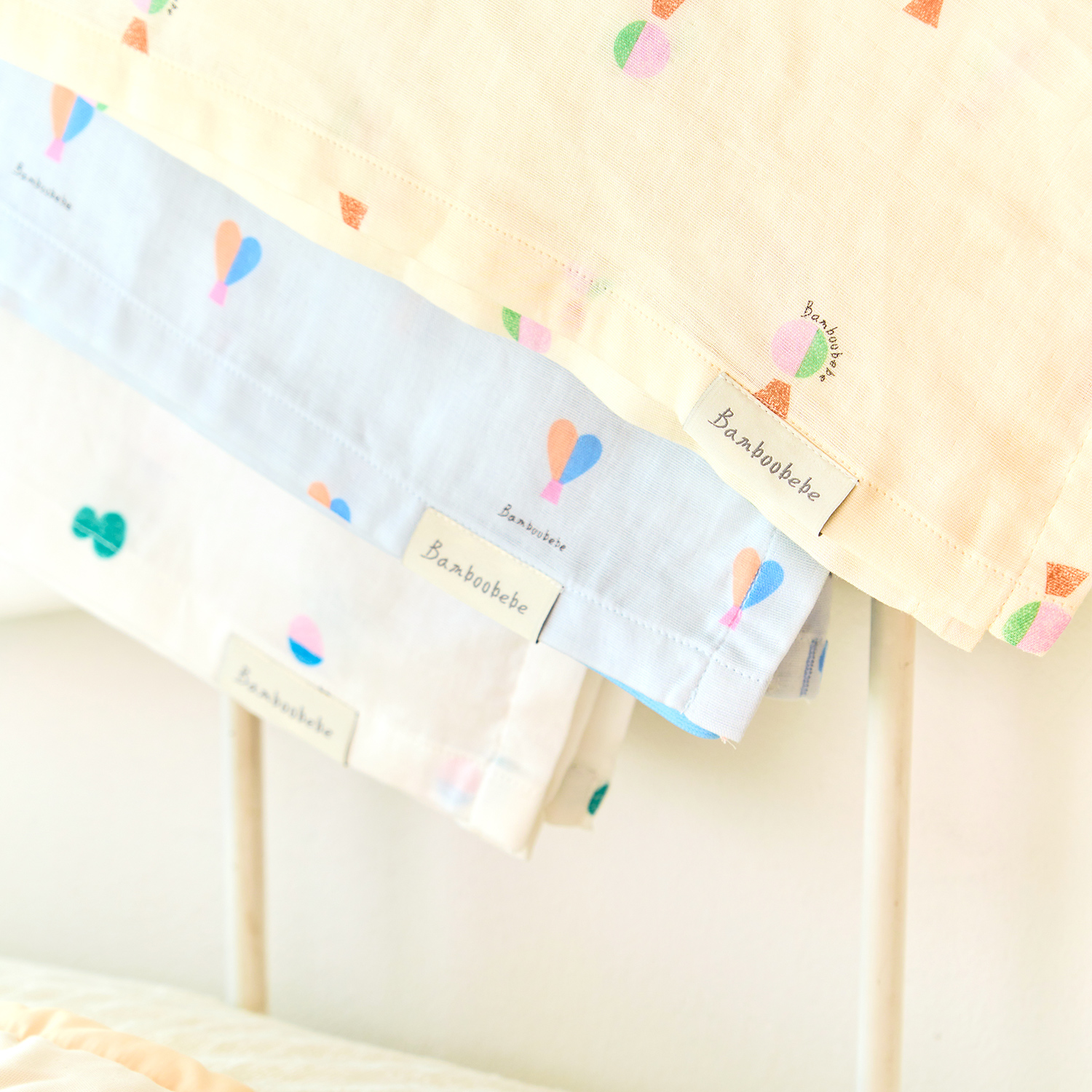 Bamboo Circus Elastic Strap Gauze Blanket