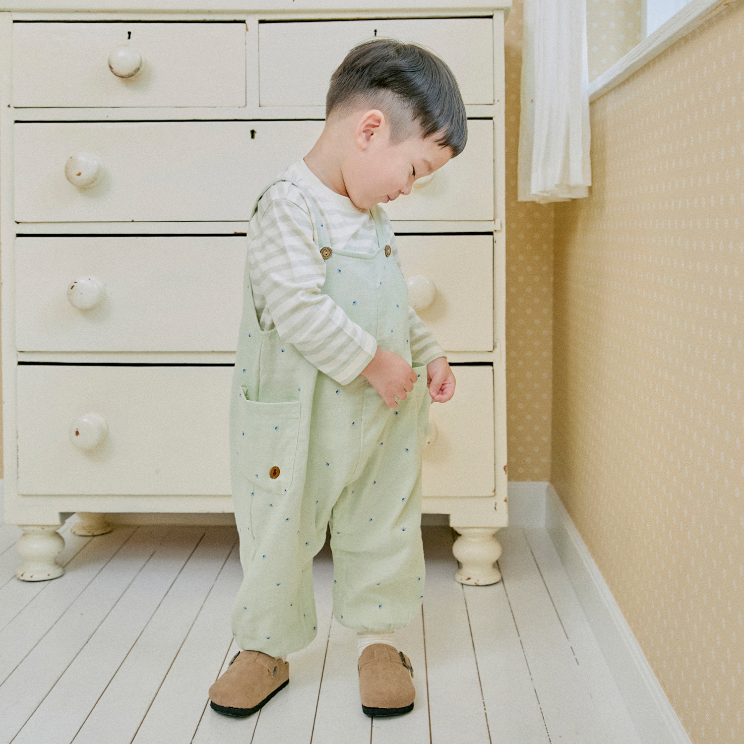 요루거즈 솔랑솔랑 오버롤