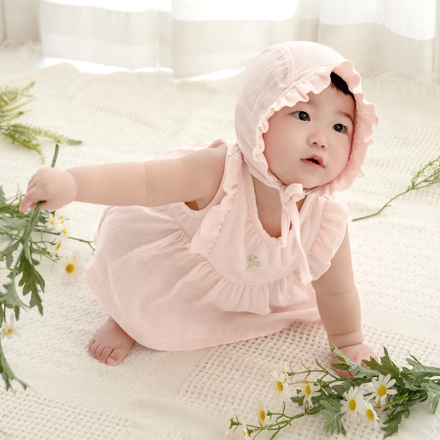 Bamboo Crinkle Gauze Creamy Flower Baby Bodysuit Dress